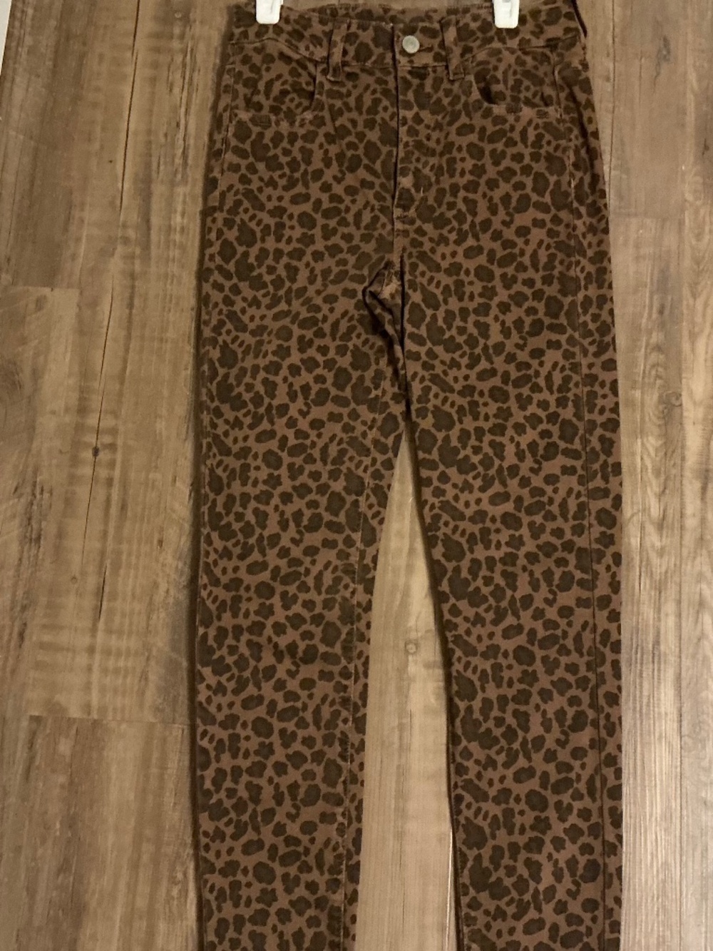 American Eagle Ne(x)t Level Stretch leopard print jeans, size 2